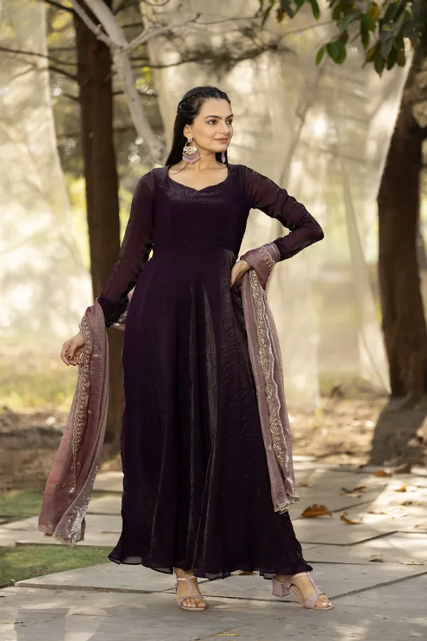 Wine_Space_Silk_Work_And_Scallop_Lace_Ethnic_Dresses_Gown_For_Women