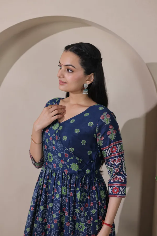 Violet_Silk_Blend_Embroidery_Ethnic_Dresses_Gown_For_Women