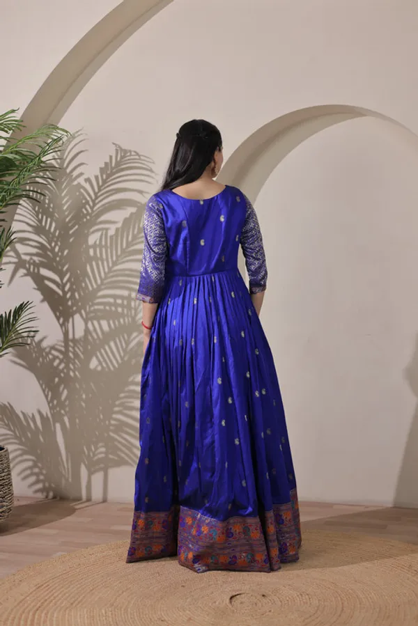 Violet_Soft_Silk_Zari_Weaving_Ethnic_Dresses_Gown_For_Women