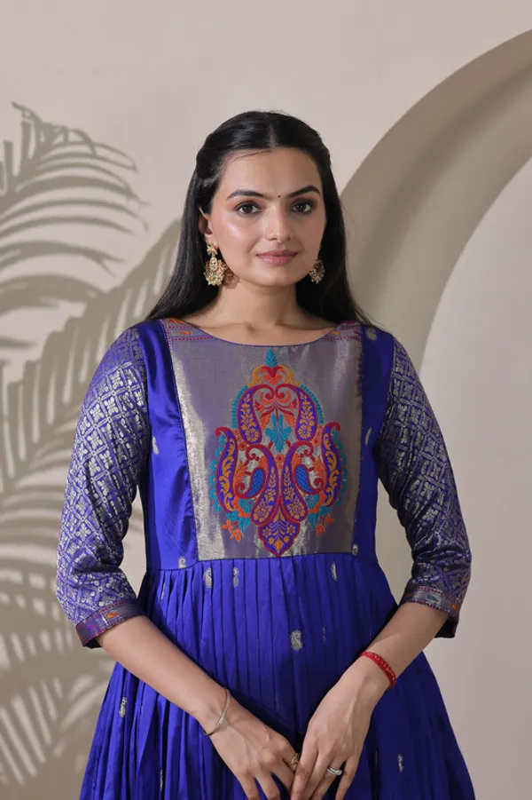 Violet_Soft_Silk_Zari_Weaving_Ethnic_Dresses_Gown_For_Women