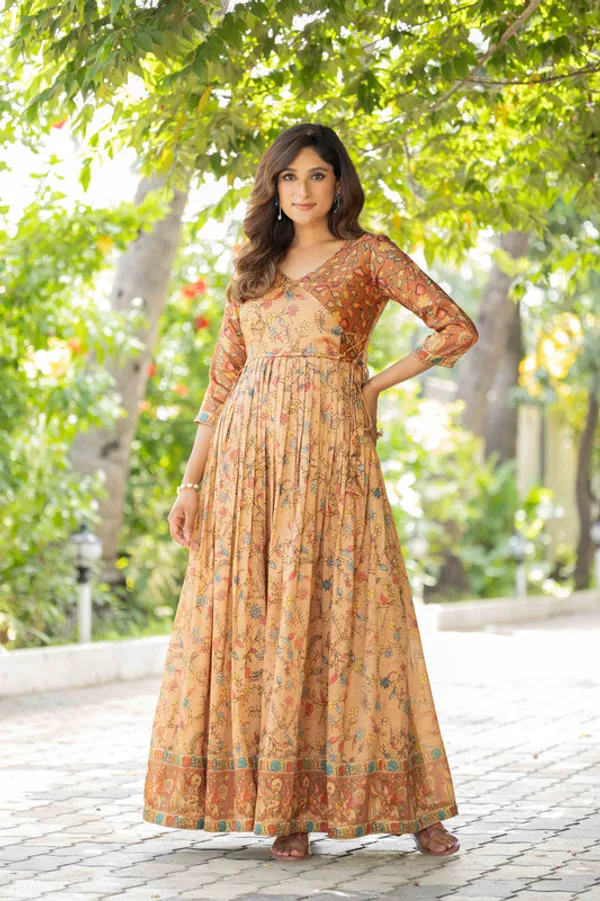 Cream_Silk_Blend_Printed_Ethnic_Dresses_Gown_For_Women