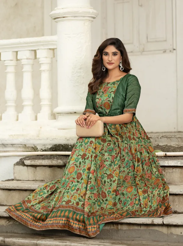 Green_Silk_Blend_Printed_Ethnic_Dresses_Gown_For_Women