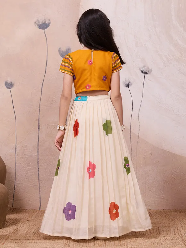 Mustard_Cotton_Blend_Embroidery_Lehenga_Choli_For_Girls