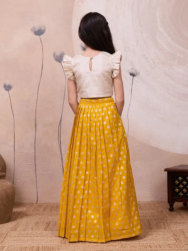 Yellow_Viscose_Woven_Lace_Lehenga_Choli_For_Girls