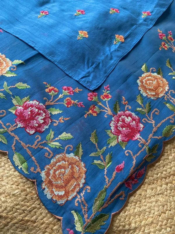 Blue_Matka_Silk_Floral_Embroidery_Saree_For_Women
