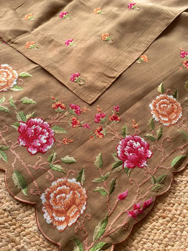 Rusk_Matka_Silk_Floral_Embroidery_Saree_For_Women