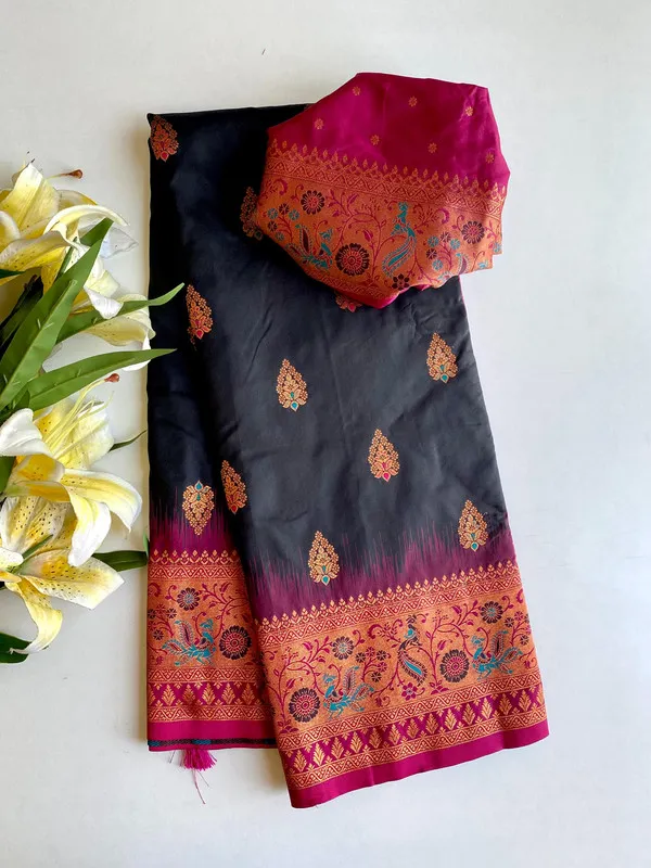Black_Paithani_Silk_Weaving_Saree_For_Women