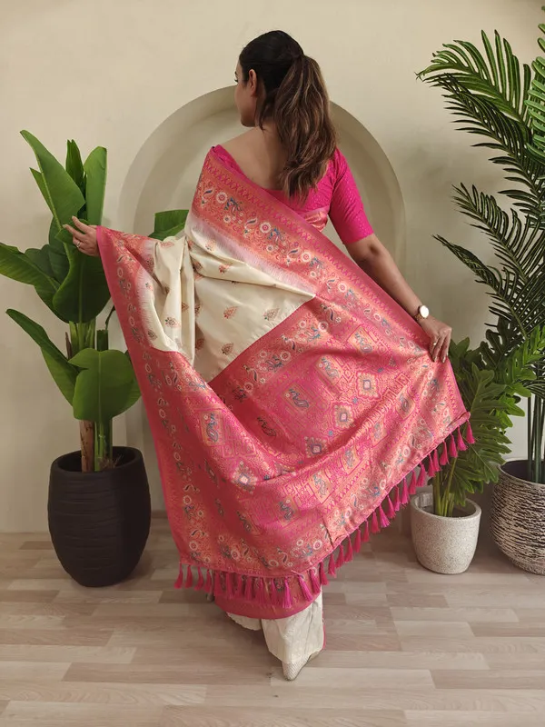 Cream_Paithani_Silk_Weaving_Saree_For_Women