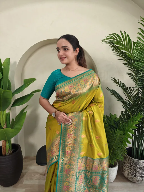 Pista_Paithani_Silk_Weaving_Saree_For_Women