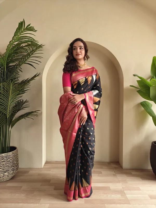 Black_Silk_Weaving_Saree_For_Women