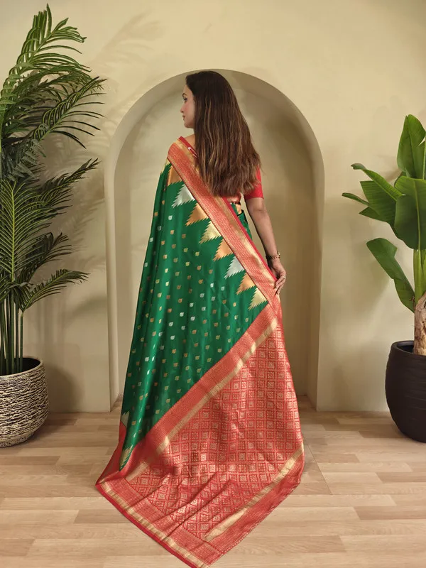 Bottle_Green_Silk_Weaving_Saree_For_Women
