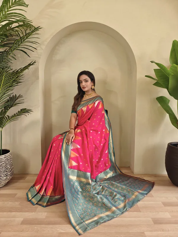 Pink_Silk_Weaving_Saree_For_Women