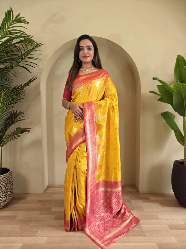 Yellow_Silk_Weaving_Saree_For_Women