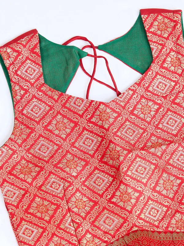 Green_Silk_Blend_Woven_Lehenga_Choli_For_Girls