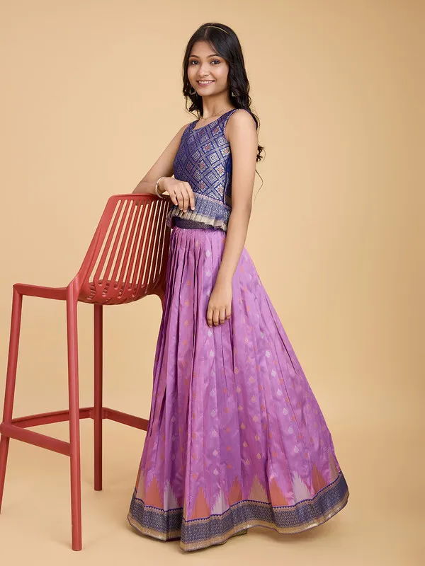 Lavender_Silk_Blend_Woven_Lehenga_Choli_For_Girls