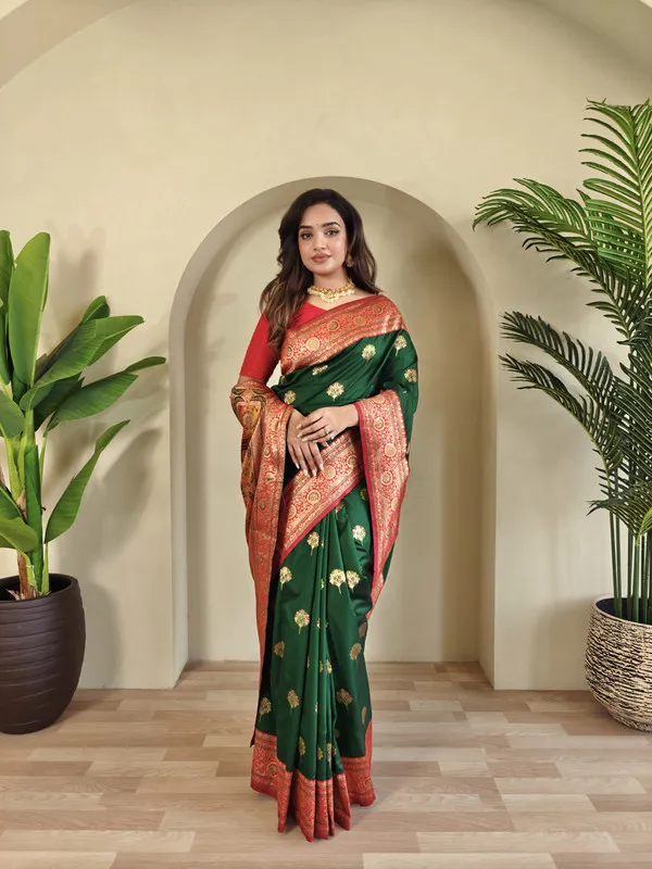 Bottle_Green_Banarasi_Silk_Weaving_Saree_For_Women