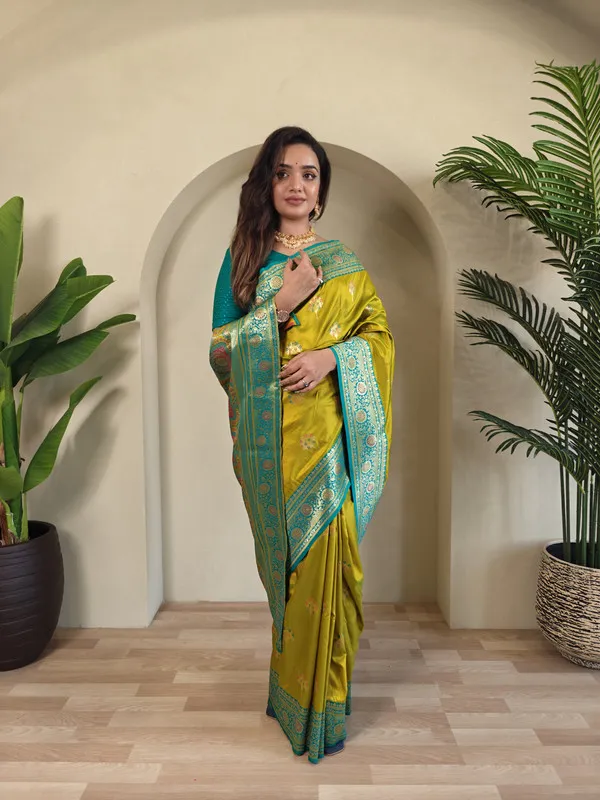 Pista_Banarasi_Silk_Weaving_Saree_For_Women