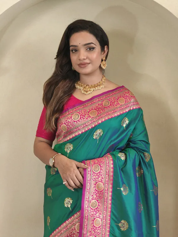 Rama_Banarasi_Silk_Weaving_Saree_For_Women