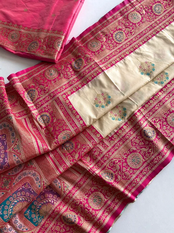 White_Banarasi_Silk_Weaving_Saree_For_Women