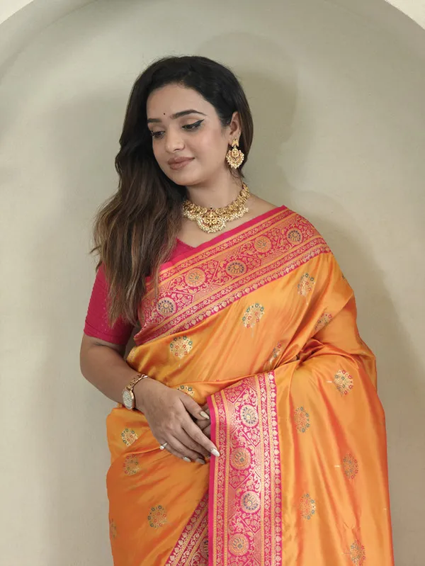 Yellow_Banarasi_Silk_Weaving_Saree_For_Women