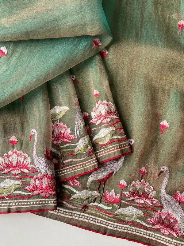 Mehendi_Gabanna_Silk_Weaving_Saree_For_Women