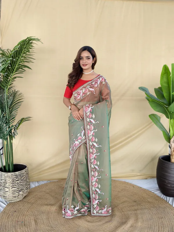 Mehendi_Gabanna_Silk_Weaving_Saree_For_Women