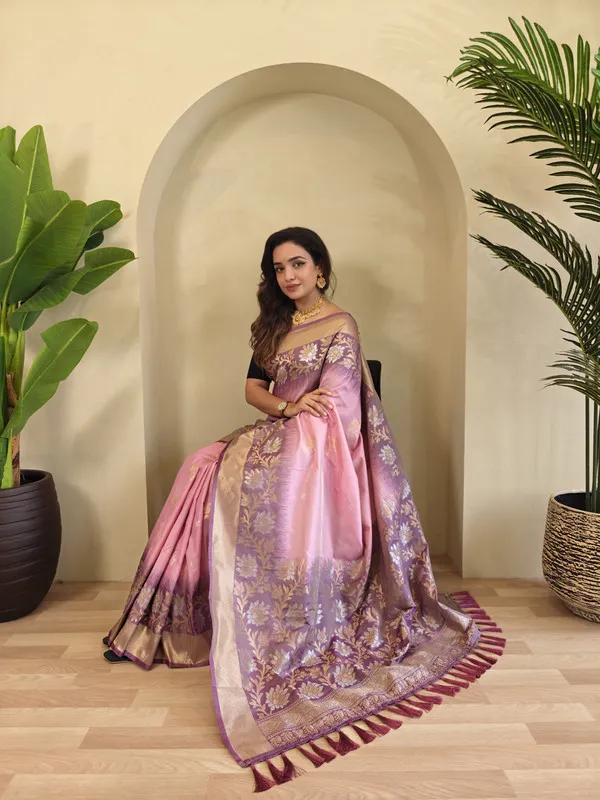 Light_Pink_Silk_Zari_Weaving_Saree_For_Women
