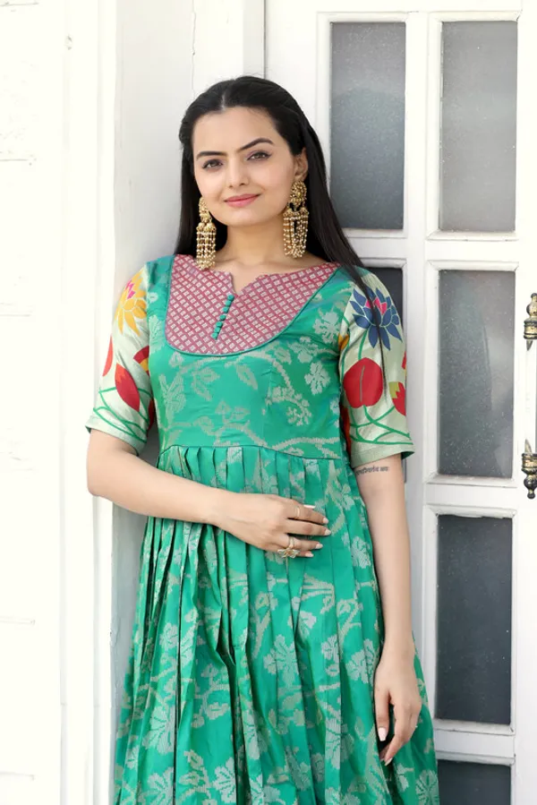 Rama_Soft_Silk_Copper_Weaving_Ethnic_Dresses_Gown_For_Women