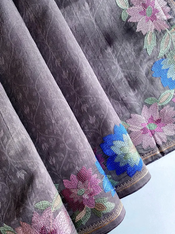 Grey_Tussar_Saree_Embroidery_Saree_For_Women