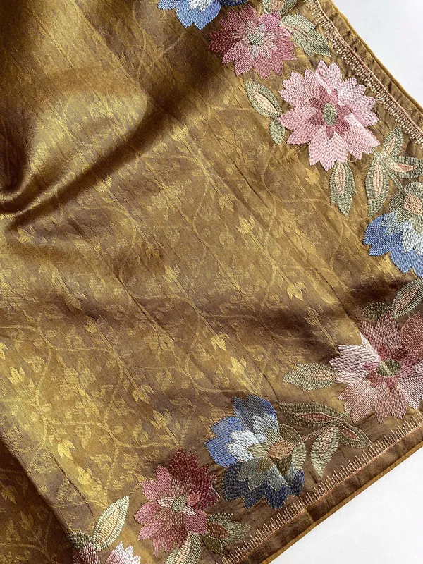 Mehendi_Tussar_Saree_Embroidery_Saree_For_Women