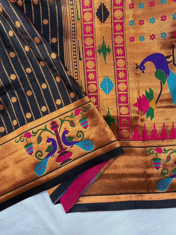 Black_Soft_Paithani_Silk_Weaving_Saree_For_Women