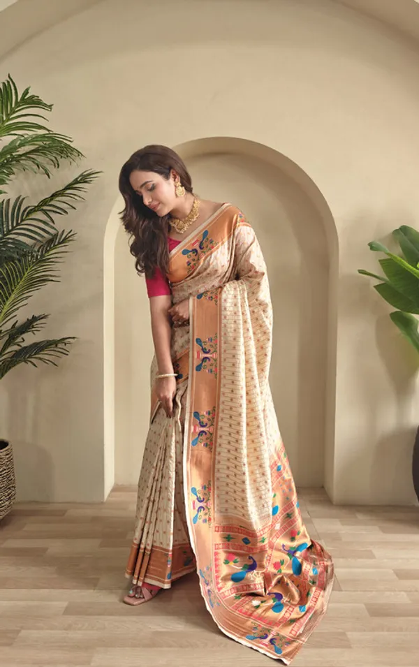 White_Soft_Paithani_Silk_Weaving_Saree_For_Women