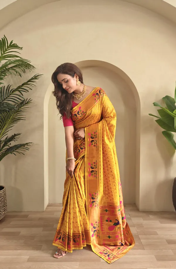 Yellow_Soft_Paithani_Silk_Weaving_Saree_For_Women