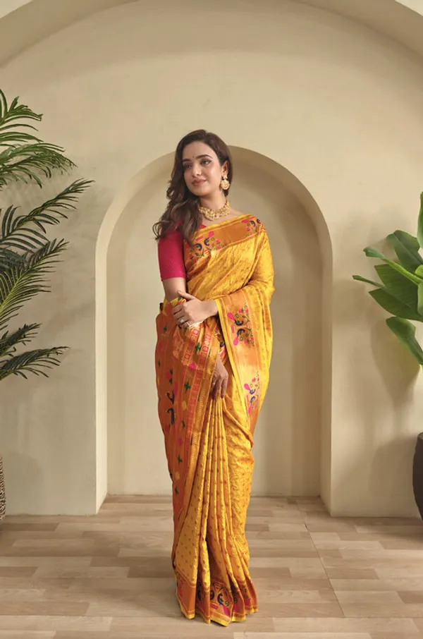Yellow_Soft_Paithani_Silk_Weaving_Saree_For_Women