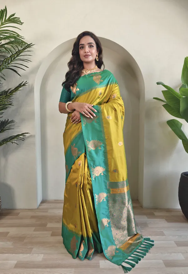 Pista_Silk_Weaving_Saree_For_Women