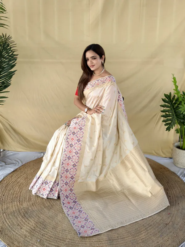 Cream_Soft_Silk_Rich_Zari_Weaving_Saree_For_Women