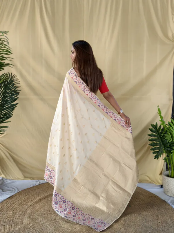 Cream_Soft_Silk_Rich_Zari_Weaving_Saree_For_Women
