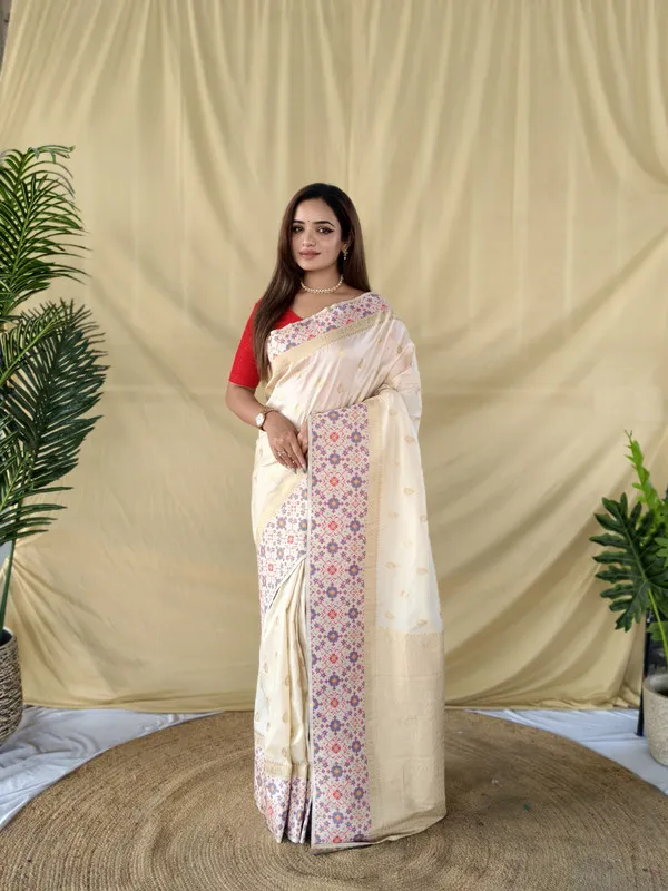 Cream_Soft_Silk_Rich_Zari_Weaving_Saree_For_Women