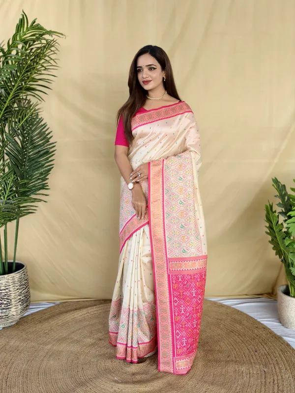 Cream_Soft_Silk_Rich_Zari_Weaving_Saree_For_Women