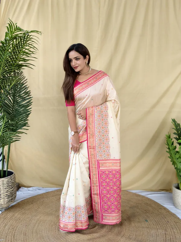 Cream_Soft_Silk_Rich_Zari_Weaving_Saree_For_Women
