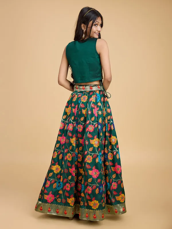 Green_Silk_Blend_Woven_Lehenga_Choli_For_Girls