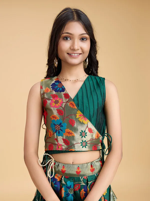 Green_Silk_Blend_Woven_Lehenga_Choli_For_Girls