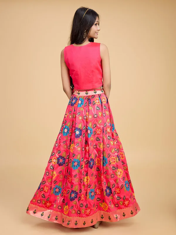 Pink_Silk_Blend_Woven_Lehenga_Choli_For_Girls