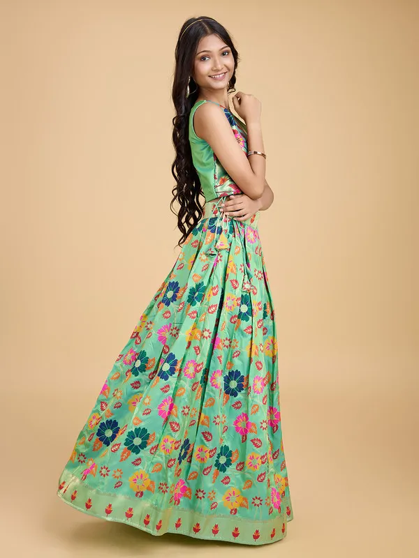 Pista_Silk_Blend_Woven_Lehenga_Choli_For_Girls