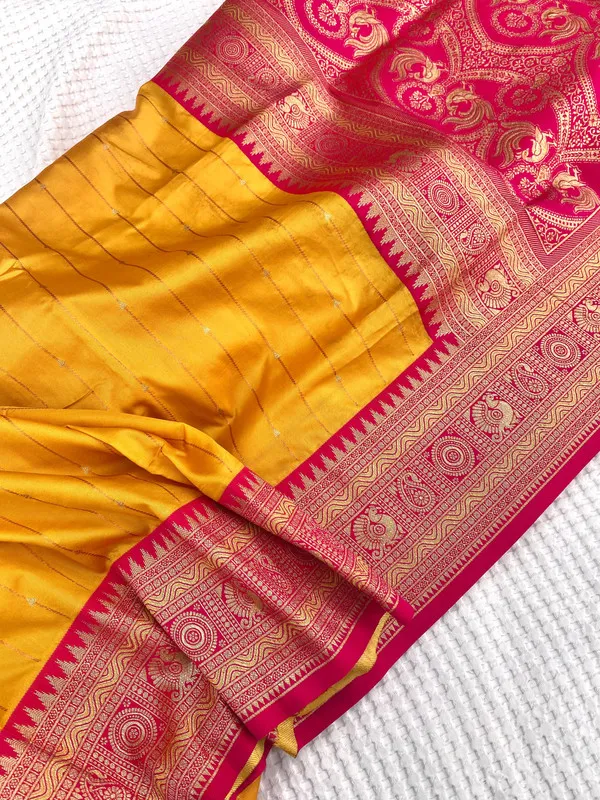 Yellow_Paithani_Silk_Weaving_Saree_For_Women