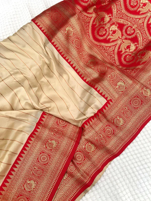 White_Paithani_Silk_Weaving_Saree_For_Women
