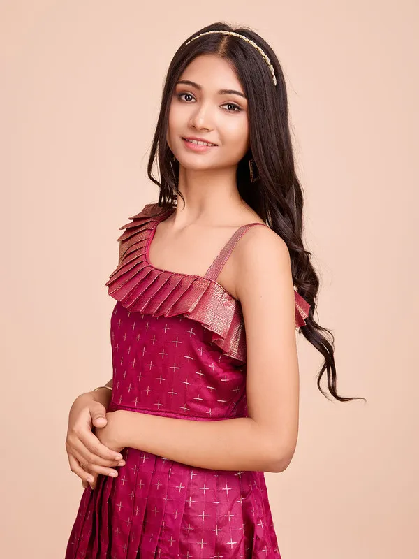 Pink_Silk_Blend_Woven_Ethnic_Dresses_Gown_For_Girls