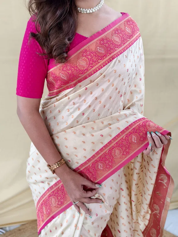 White_Paithani_Silk_Weaving_Saree_For_Women