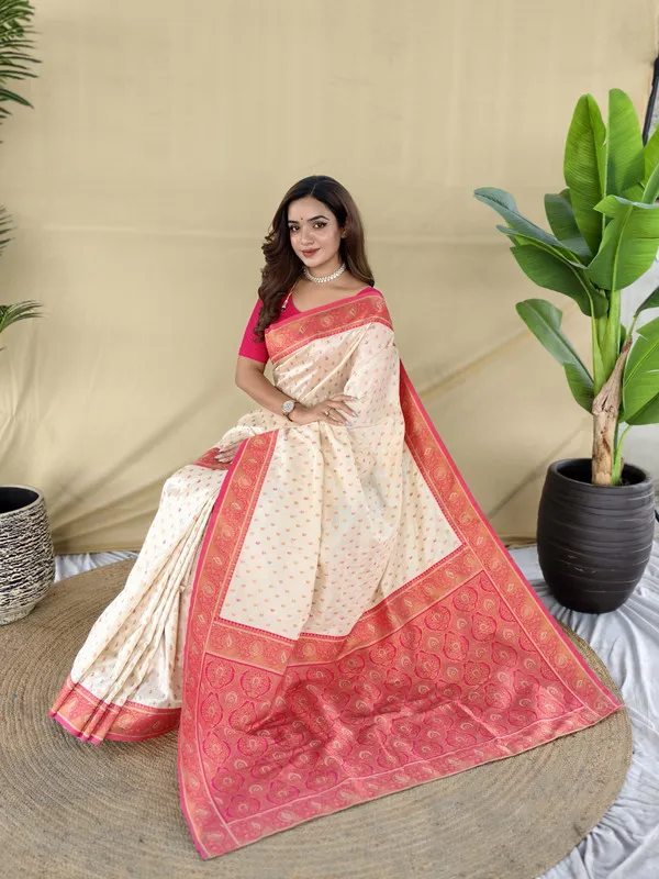 White_Paithani_Silk_Weaving_Saree_For_Women