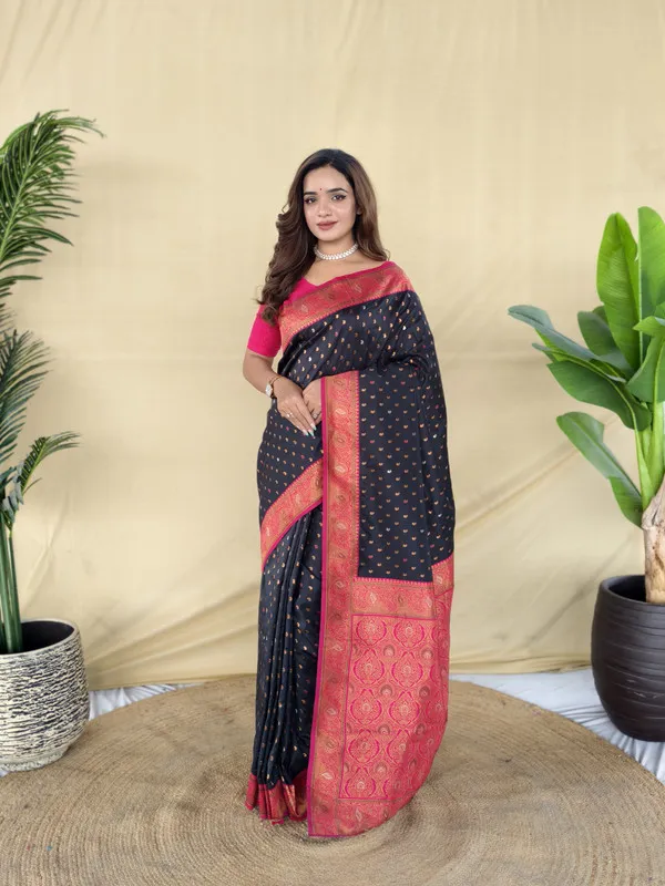 Black_Paithani_Silk_Weaving_Saree_For_Women